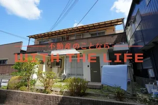 カームハウス【102号号室】の外観