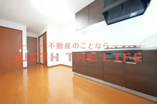 カームハウス【102号号室】の居間