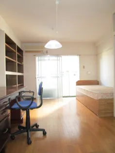 メゾンフジヨシ【105号号室】の居間