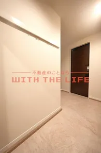 シエン・ド・デミオ一番館【201号号室】の玄関