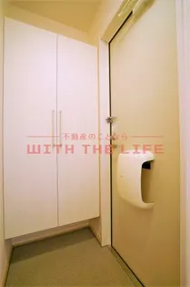 ラトンラヴール【Ⅰ102号号室】の玄関