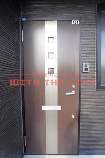 サスティナヴィラ上荒木【107号号室】の玄関