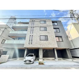 レィディエンス本町【2階】の外観