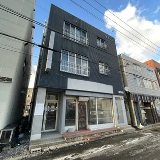 Y1ビルの画像