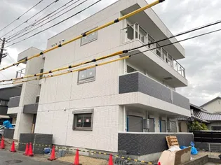 ビエンフェⅢの外観