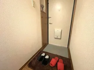 れいめい武【202号室】の玄関