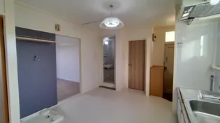 サンシャイン下荒田【4階】の居間