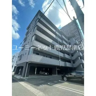 ディアナ小松原の画像