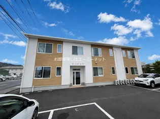 鹿児島県霧島市国分向花町【アパート】の外観