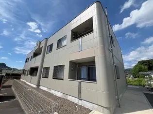 ミレネール【1階】の外観
