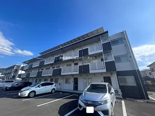 鹿児島県姶良市西餅田【マンション】の外観