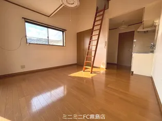 リヴァレインの画像