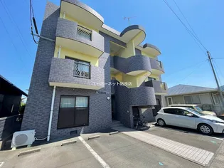 鹿児島県姶良市西餅田【マンション】の外観