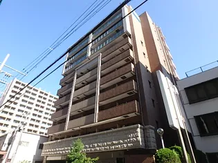 プレサンスOSAKA江坂【2階】の外観
