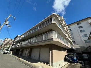 緑地公園リッツハウス【3階】の外観