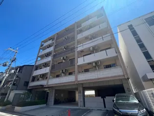 クリーデンス新大阪【3階】の外観