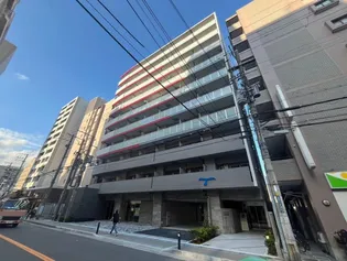 セレニテ江坂ミラク【3階】の外観