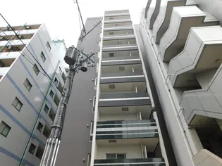 YOU'S七番館【2階】の外観