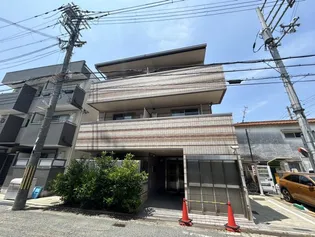 クリスタルコート江坂【3階】の外観