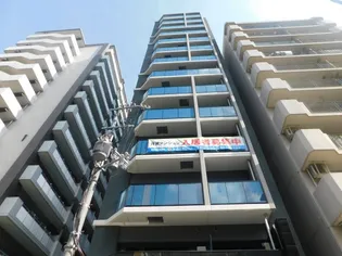 コンフォリア・リヴ新大阪WEST【4階】の外観