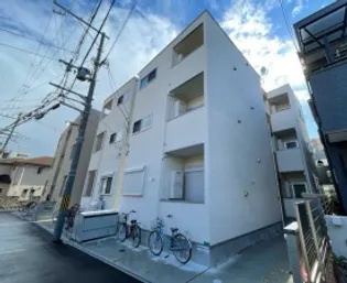 GLOWILL東三国【1階】の外観