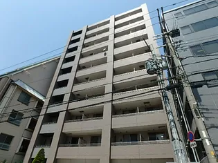 パストラーレ江坂【6階】の外観