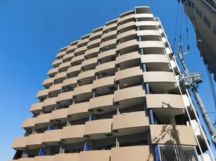 プレサンス江坂ベルフィーヌ【4階】の外観