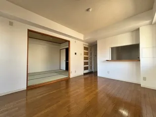 レシェンテ緑地【1階】の居間