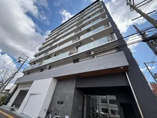 大阪府吹田市南吹田5丁目【マンション】の外観