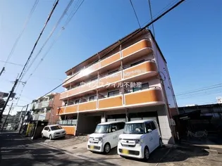 ローレル関大前【1階】の外観