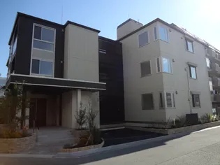 ルリエ江坂【2階】の外観