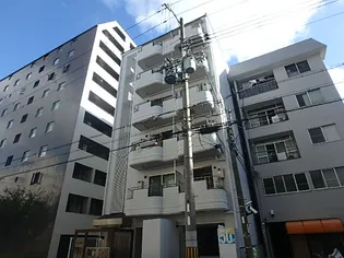 プレリエ江坂【6階】の外観