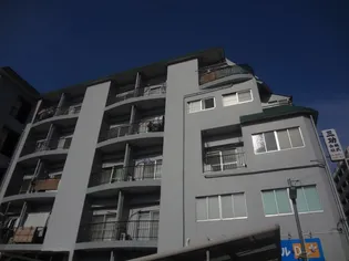 三功ビル【4階】の外観