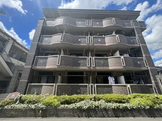 ヌーヴェル・バーグ【3階】の外観