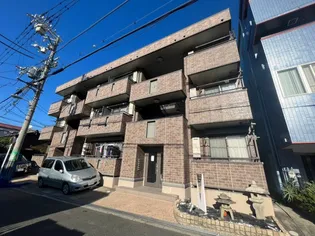 Red House West【2階】の外観