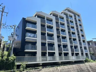 パークフラッツ緑地公園【4階】の外観