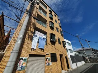 ロイヤルライフ八坂【5階】の外観