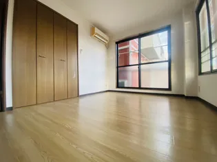 スターハウス【301号室】の居間