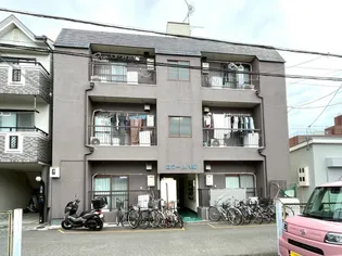 ロワール八坂【2階】の外観