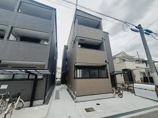 セレニティ池田A棟【3階】の外観