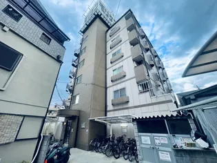 ロータリーマンション萱島西【1階】の外観