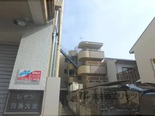 レザン四条大宮【402号室】の外観