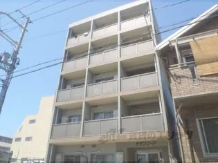 ナルディス西大路【106号室】の外観