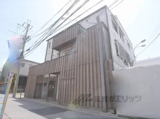 岫雲館【3階】の外観