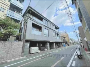 ヴェルビュ二条城東【108号室】の外観