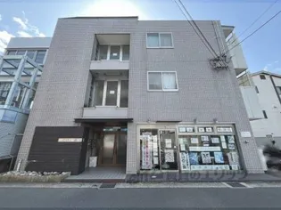 アースコート四ノ宮【2階】の外観