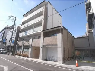 ラッジングハウス蘭フォーの画像