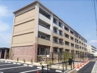 2+apartment【106号室】の外観