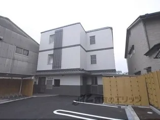 「ポルトボヌール」【3階】の外観