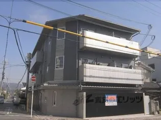 スリースターコート北山竹殿町【201号室】の外観